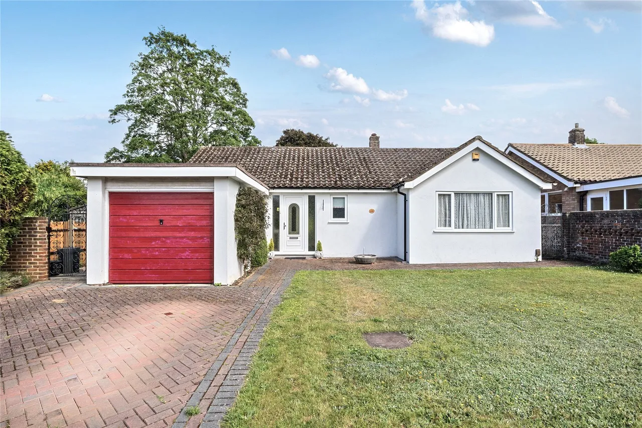 3 bed house for sale — Phoenix Drive, Keston, BR2