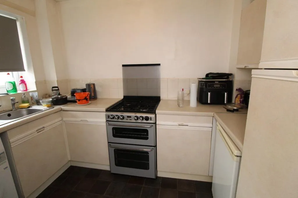 Falcon Close, Lenton, NG7, photo 8