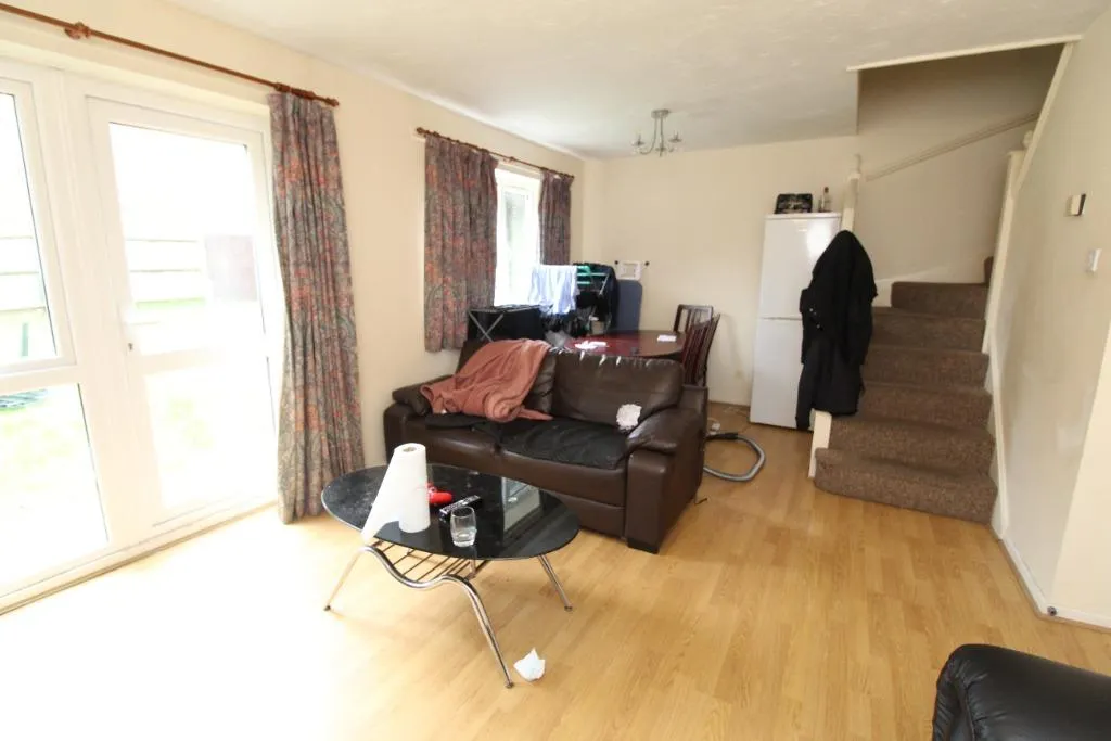 Falcon Close, Lenton, NG7, photo 2