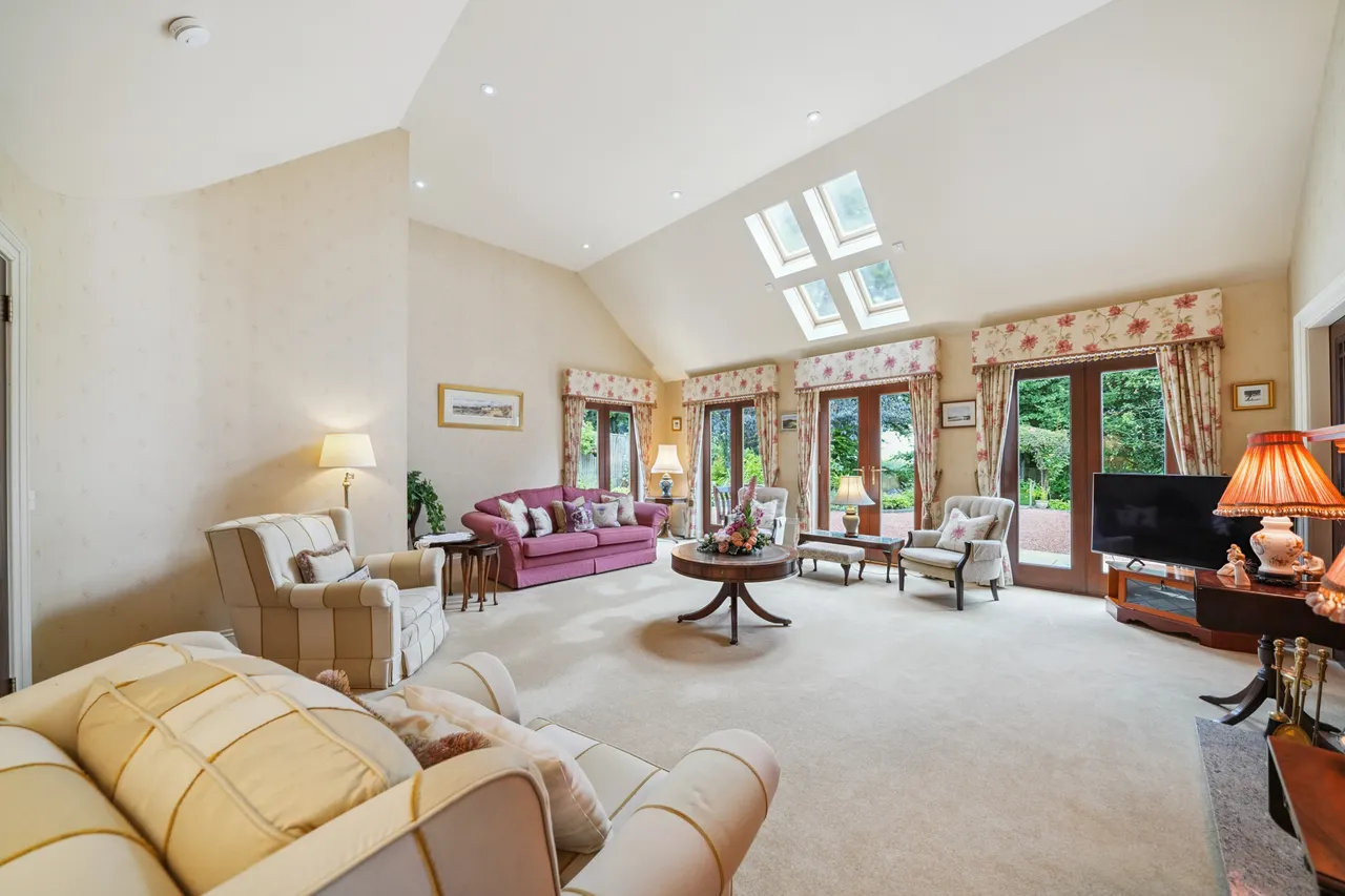 Glasgow Road, Eaglesham, G76, photo 3