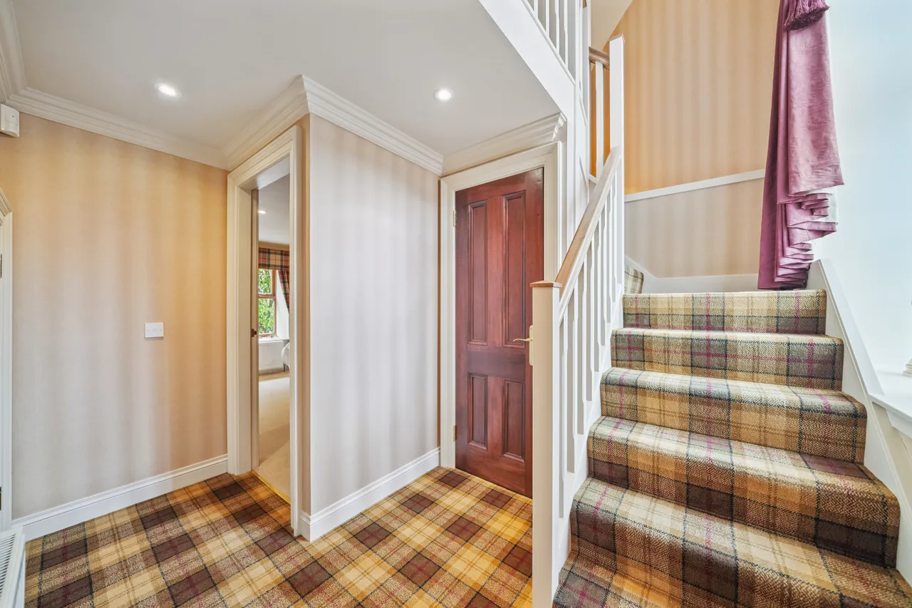 Glasgow Road, Eaglesham, G76, photo 28