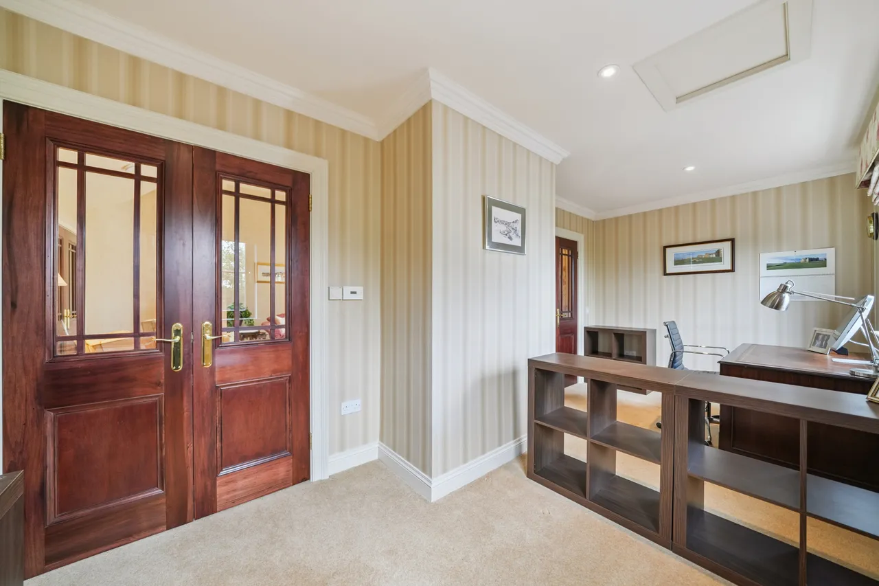 Glasgow Road, Eaglesham, G76, photo 11