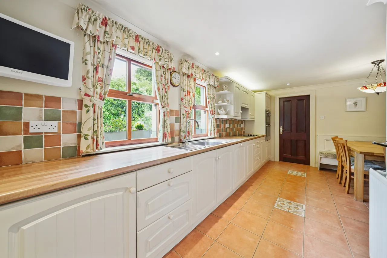 Glasgow Road, Eaglesham, G76, photo 16