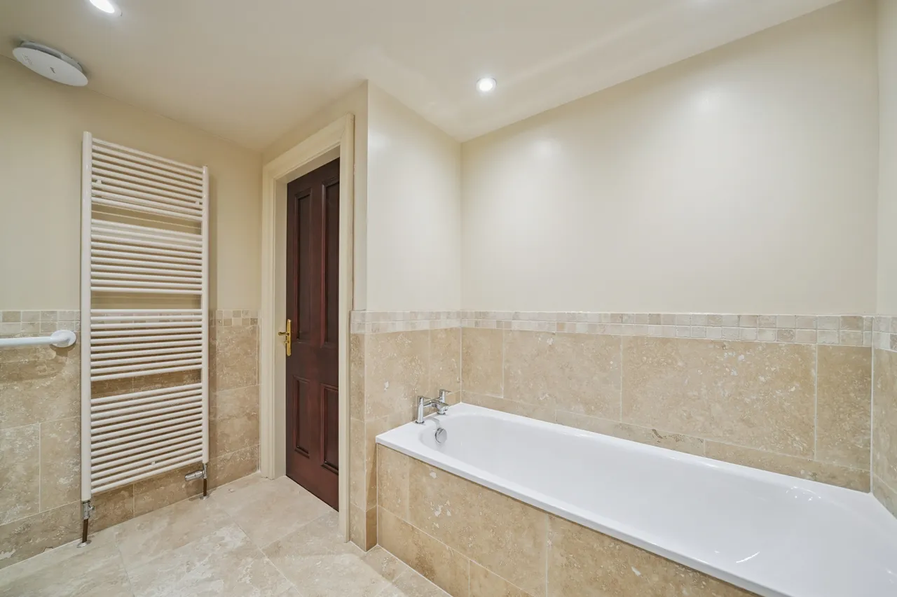 Glasgow Road, Eaglesham, G76, photo 23