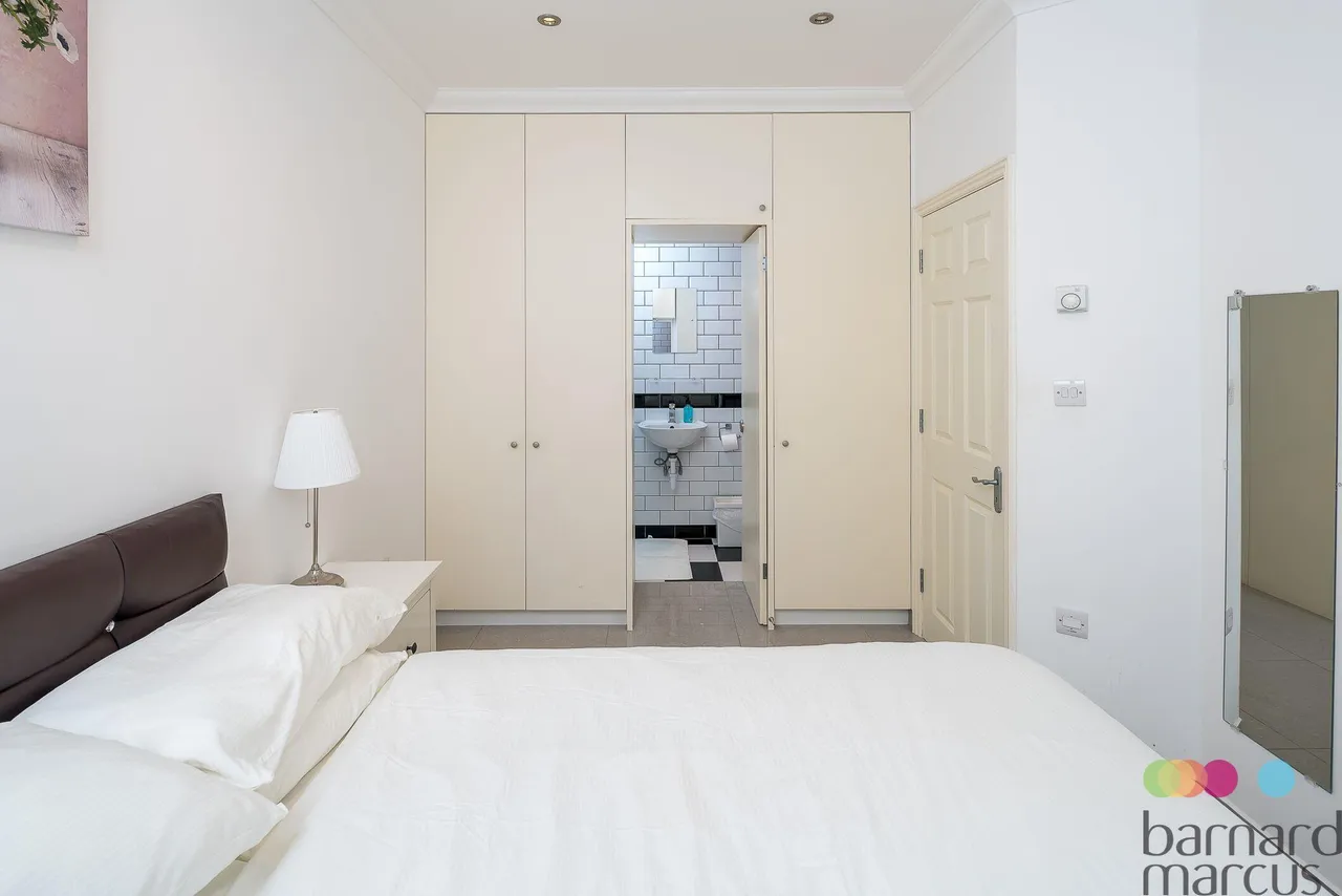 Seagrave Road, SW6, photo 2