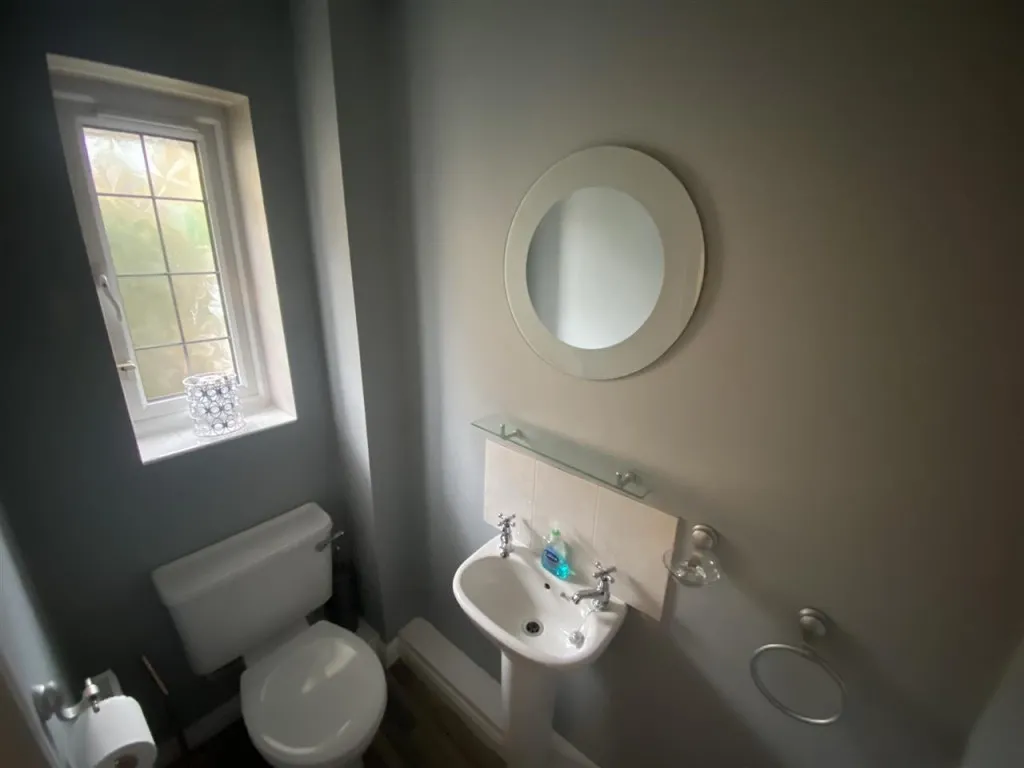 Branwell Court, Daisy Hill, BD9, photo 5