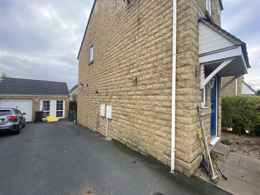 Branwell Court, Daisy Hill, BD9, photo 14
