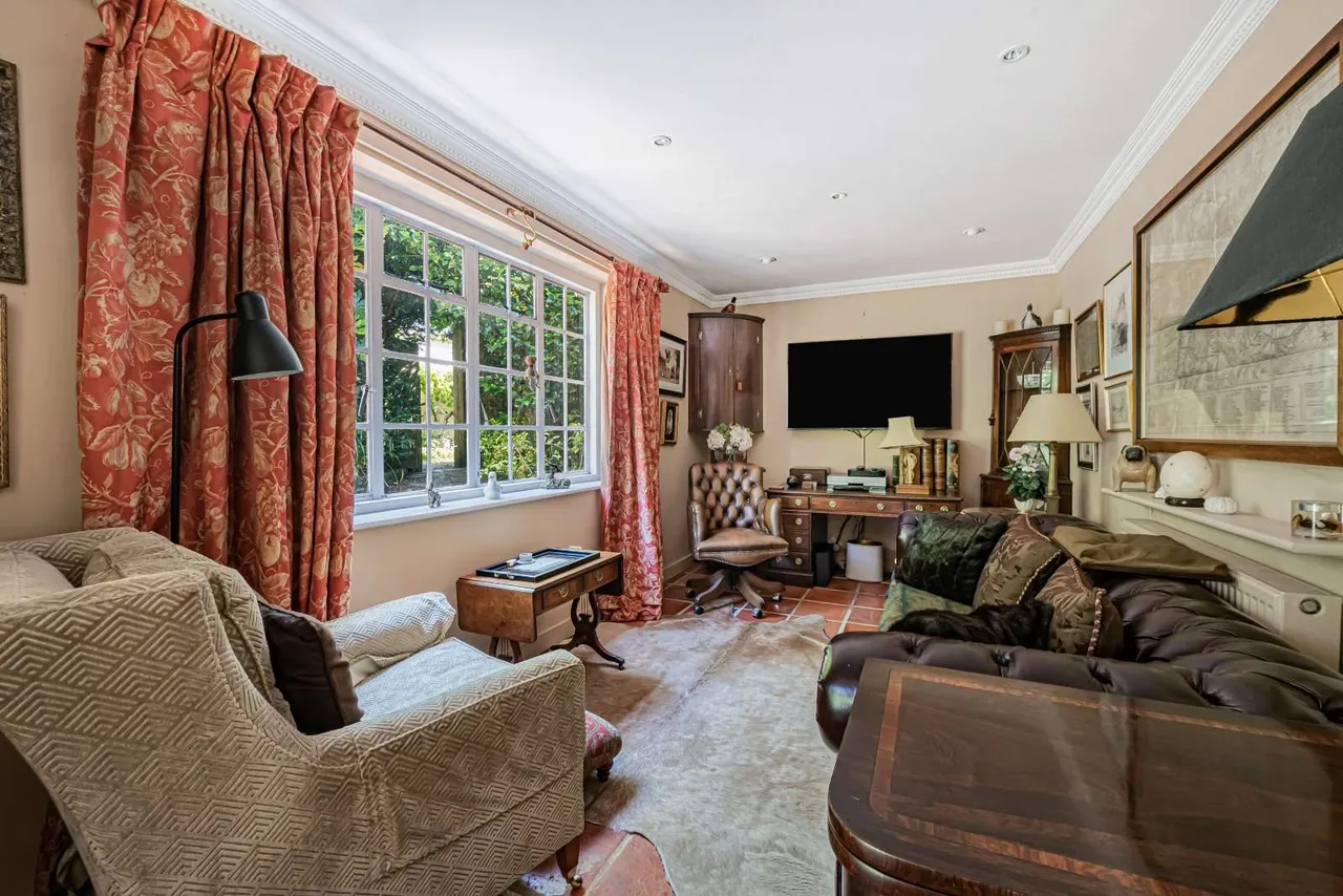 East Street, Petworth, West Sussex, GU28 0AB, photo 10
