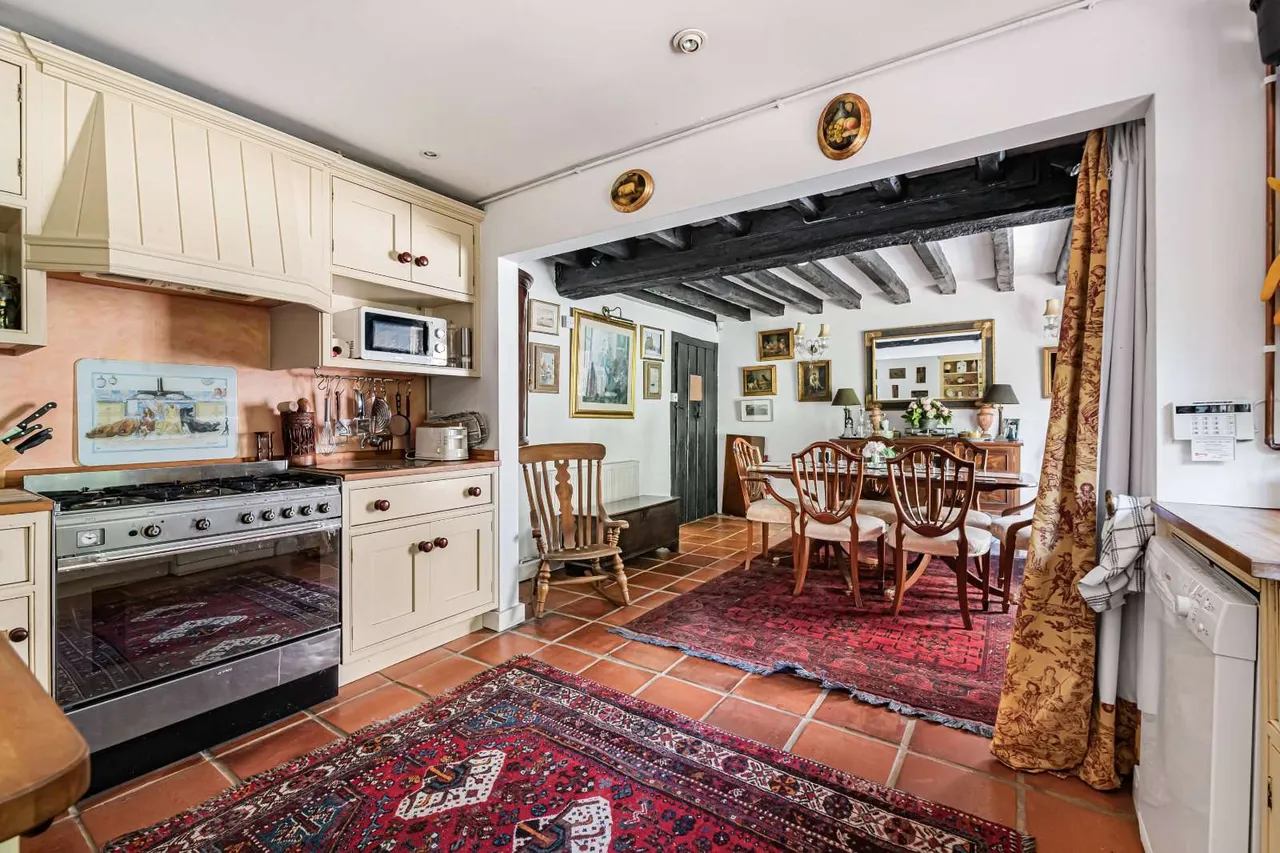 East Street, Petworth, West Sussex, GU28 0AB, photo 7