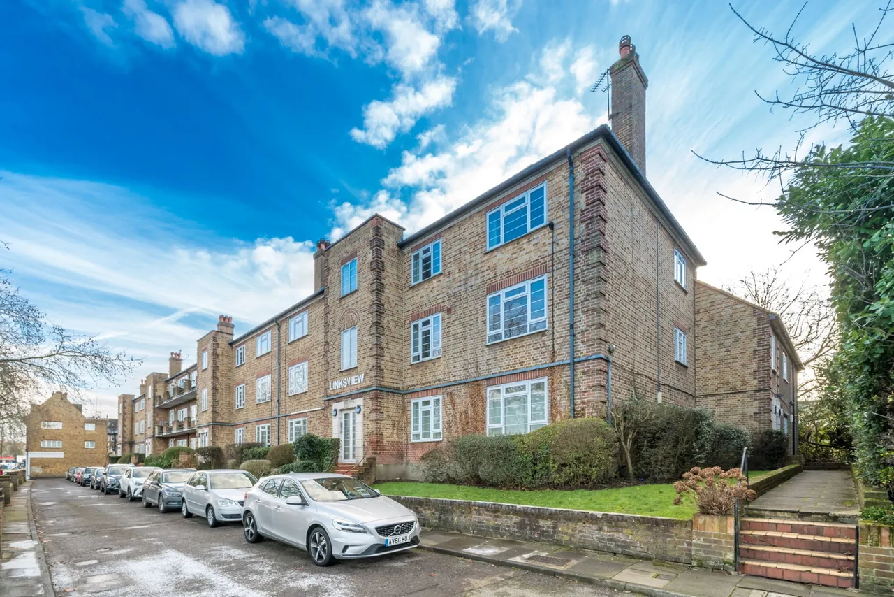Linksview, East Finchley, N2, photo 15