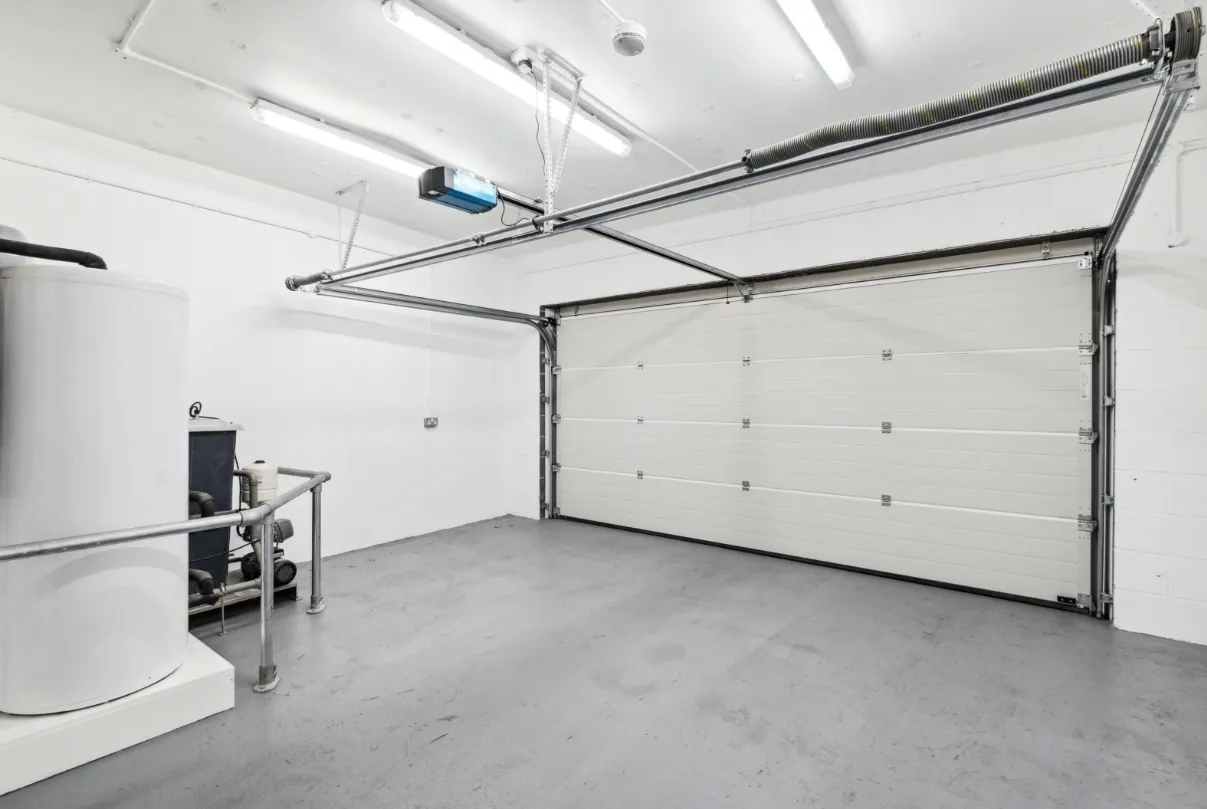 Gunnersbury Mews, London, W4, photo 8