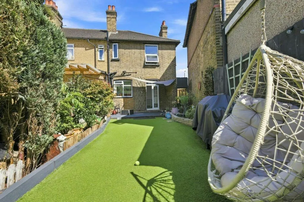 North Countess Road, London, E17, photo 4