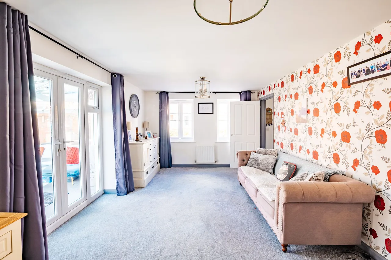 Cameron Crescent, Bedford, photo 5