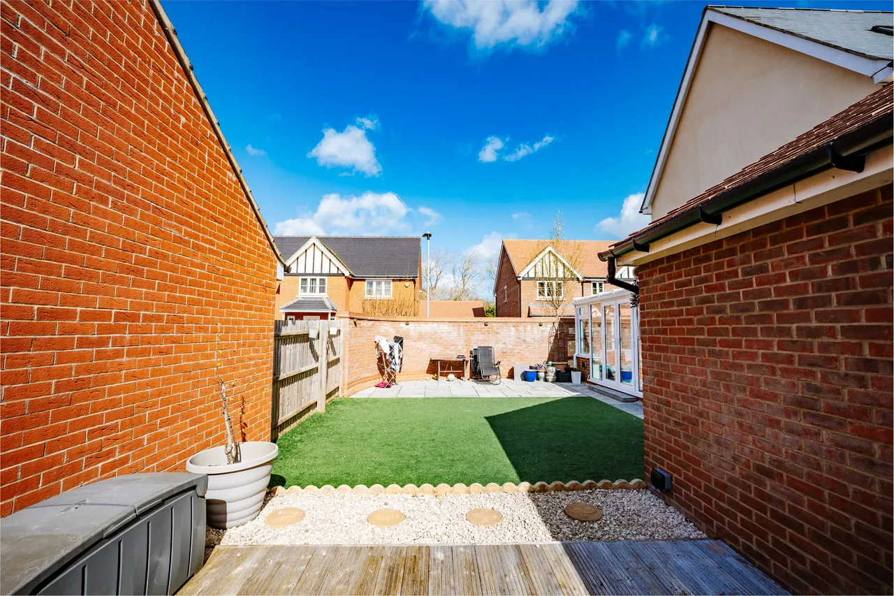 Cameron Crescent, Bedford, photo 14