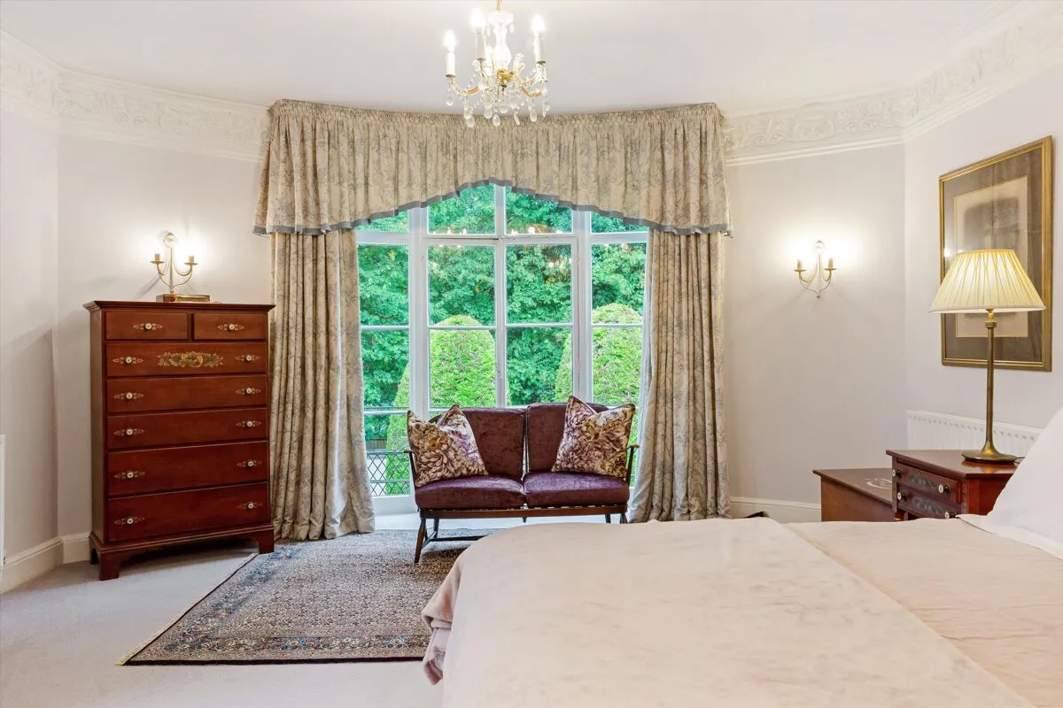 Middle Hill, Egham, TW20, photo 22