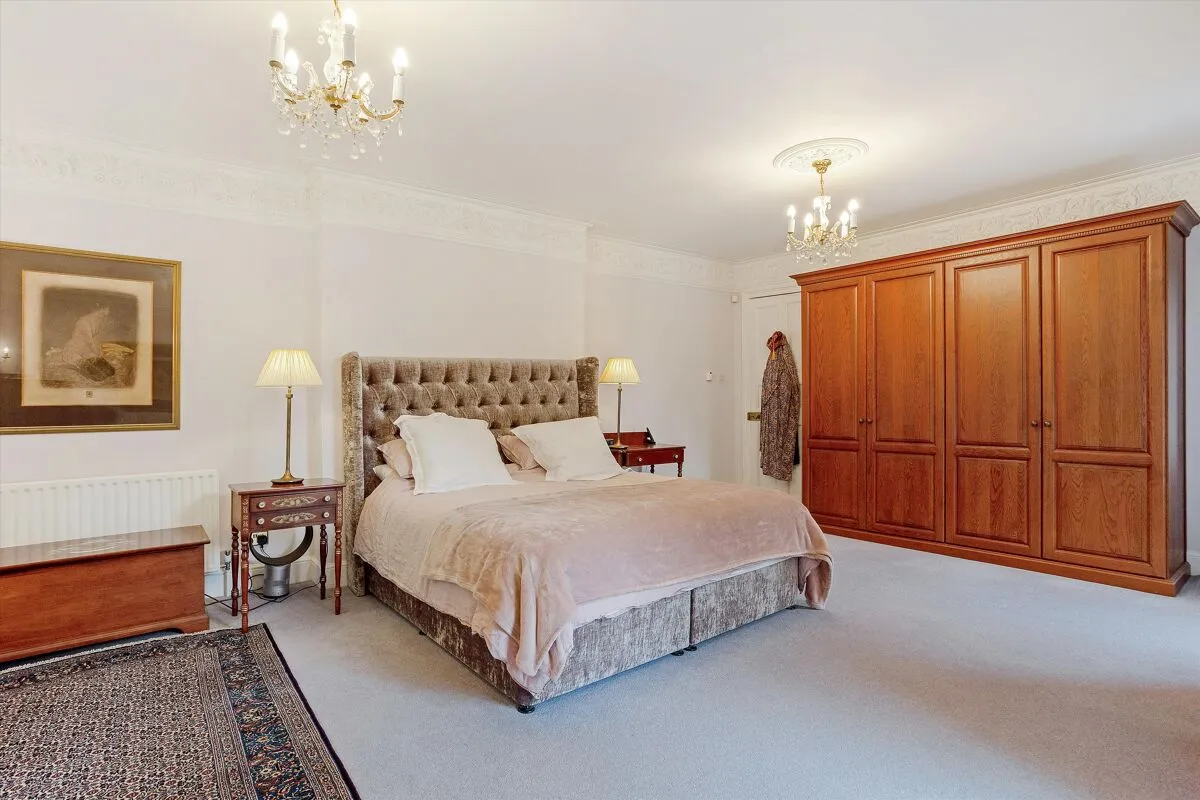 Middle Hill, Egham, TW20, photo 23