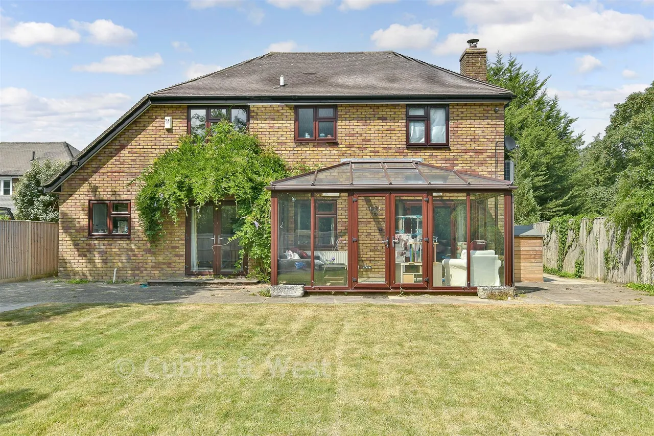 Smallfield Road, Horley, RH6, photo 14