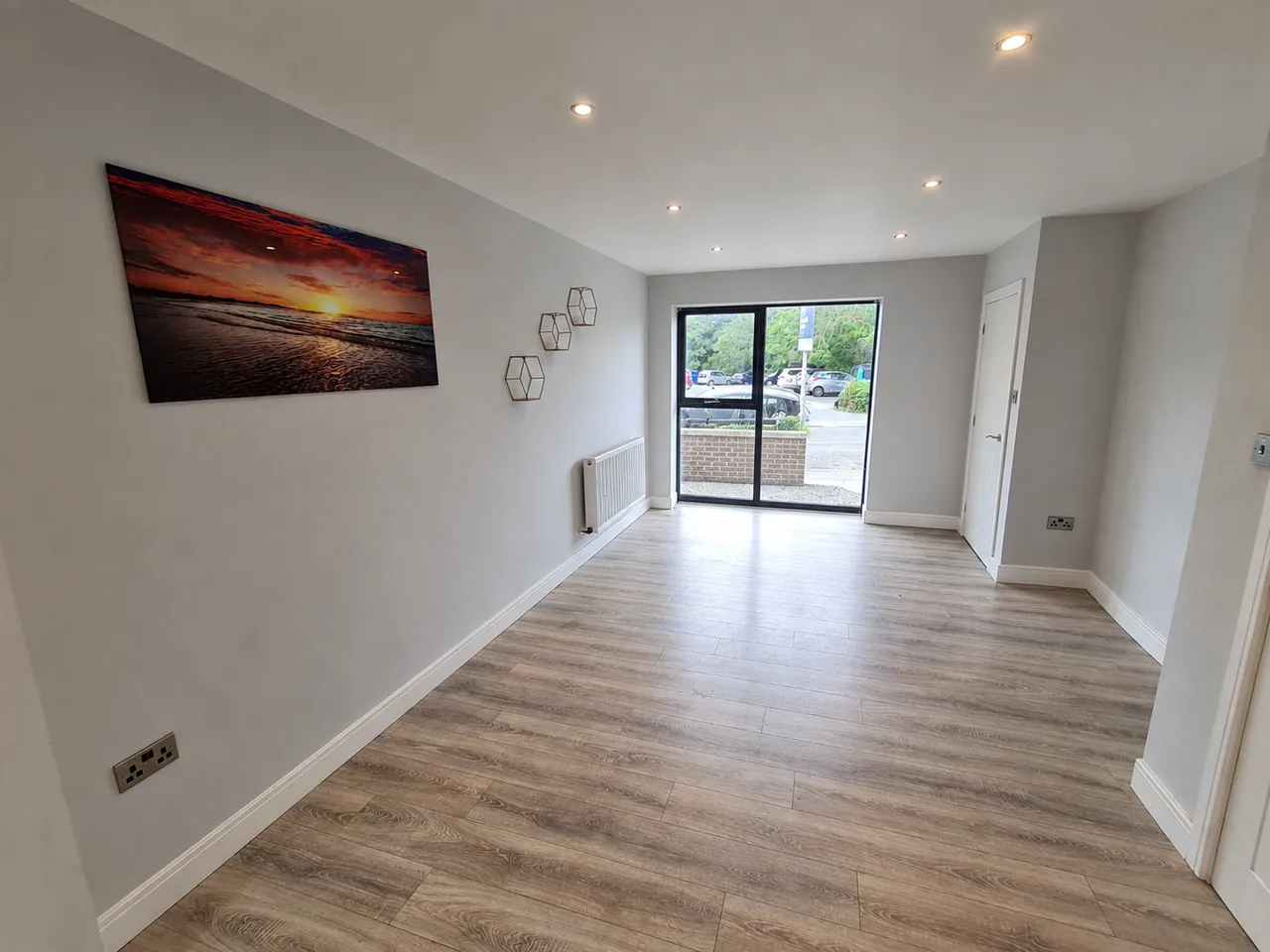 Medina Avenue, Newport, PO30, photo 2