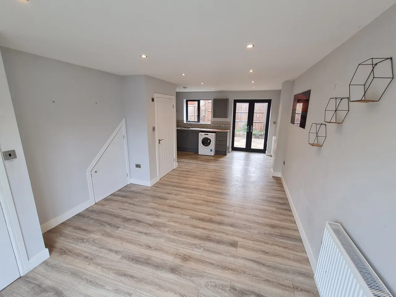 Medina Avenue, Newport, PO30, photo 3