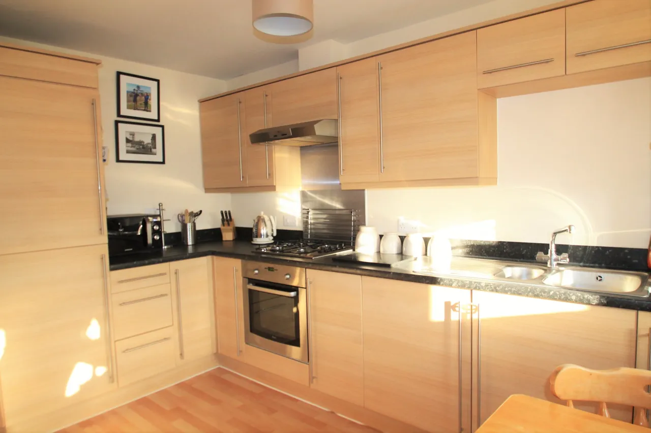 Cochrane Drive, Dartford, photo 5