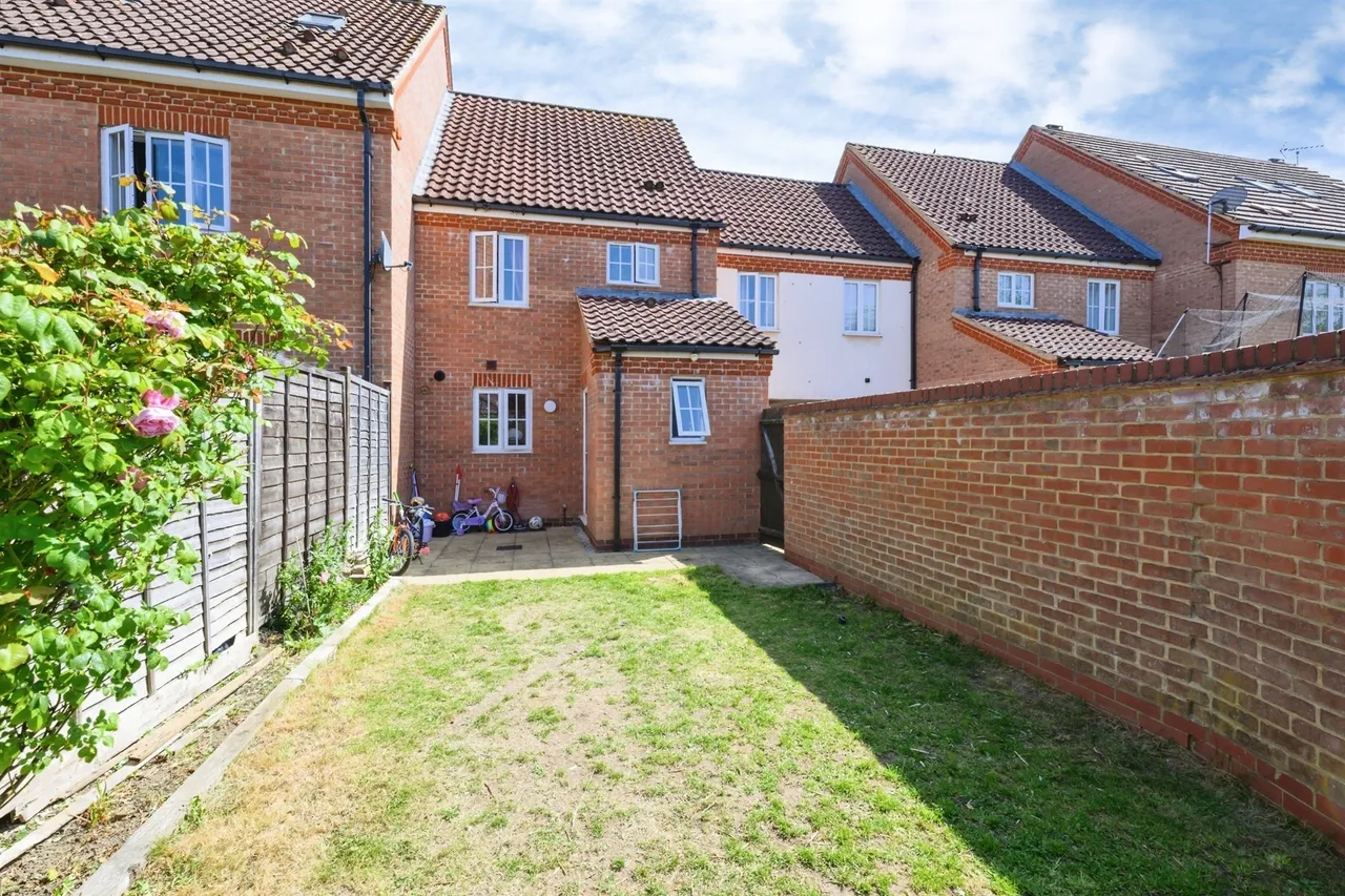 Thorn Road, Peterborough, PE7, photo 13