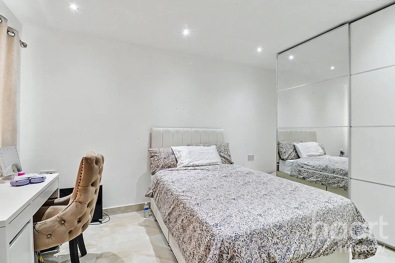 Emerson Gardens, Harrow, HA3, photo 7