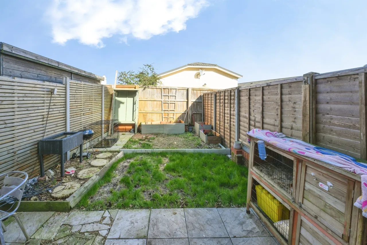 Lunardi Court, Puckeridge, Ware, photo 12
