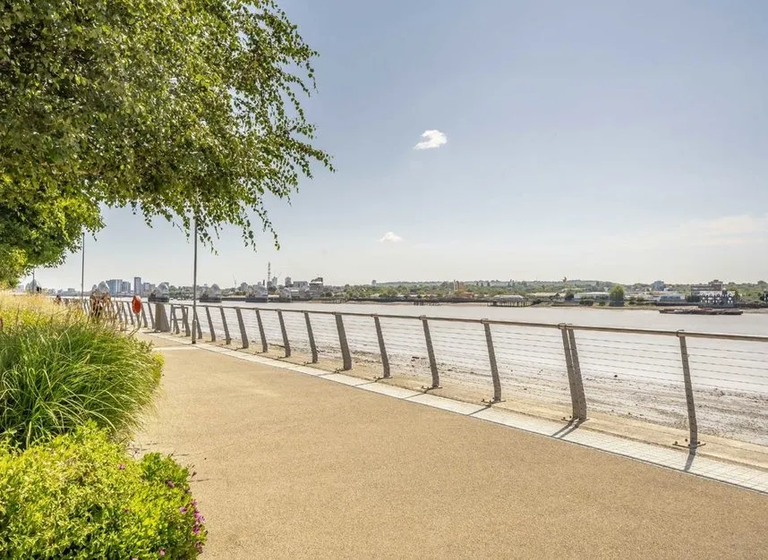 Bonnet Street, Royal Wharf, E16, photo 9