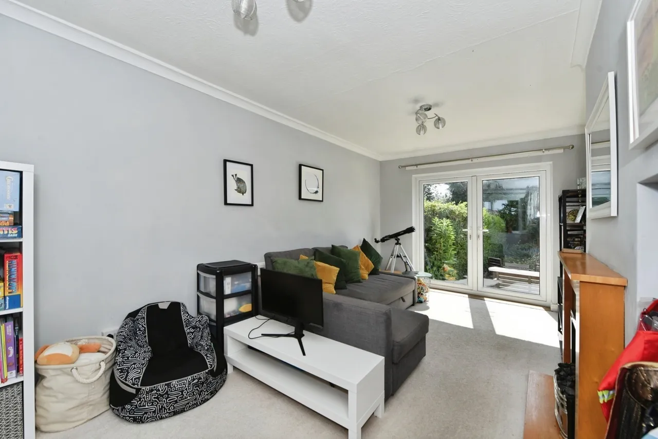 Cotleigh Crescent, SHEFFIELD, South Yorkshire, S12, photo 6