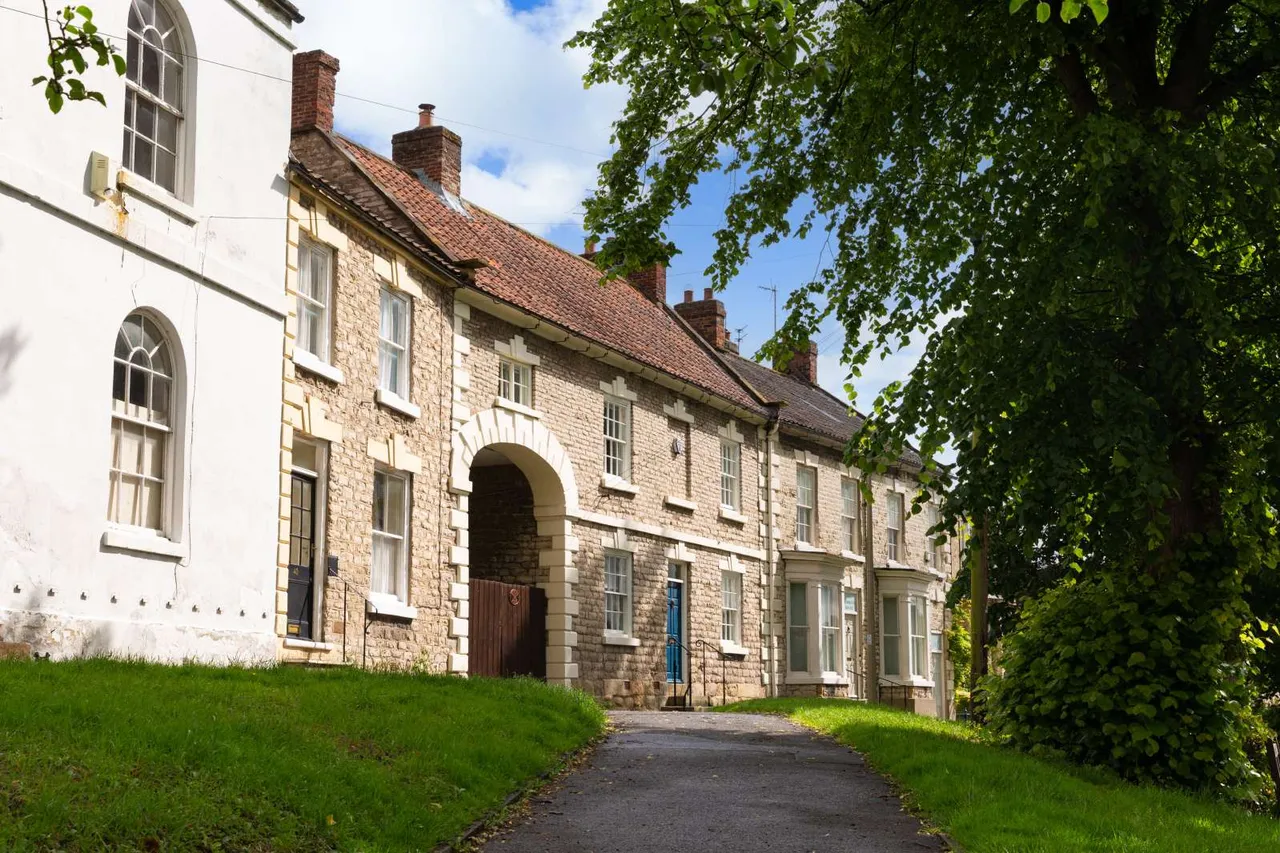 5 bed house for sale — Potter Hill, Pickering, North Yorkshire, YO18 8AD