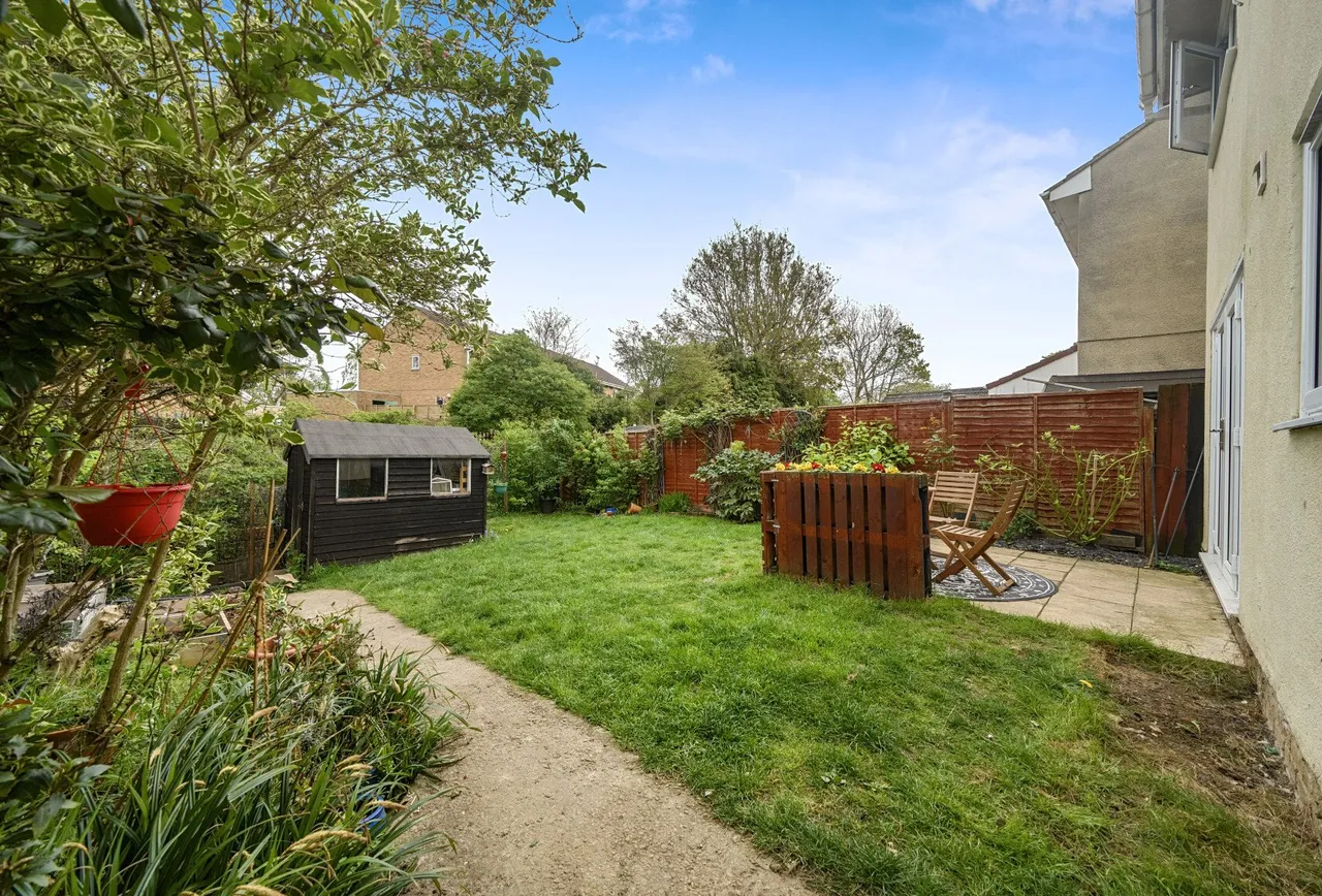 Oakbrook Drive, Gloucestershire, The Reddings, GL51 6SB, photo 9