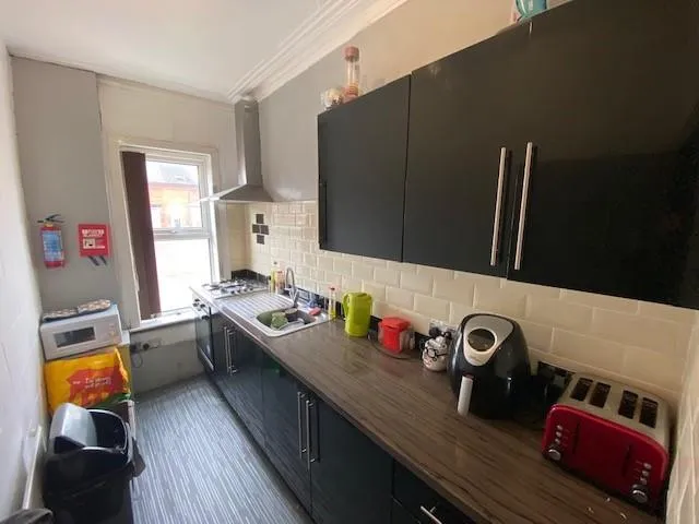 Booth Avenue, Fallowfield, M14, photo 11