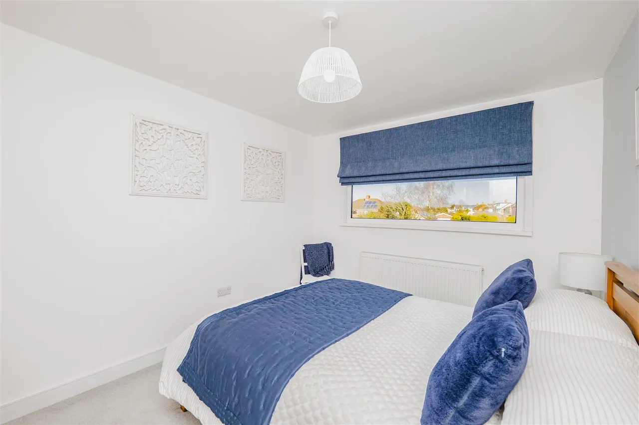 Pontypridd Road, Barry, CF62 7LS, photo 29
