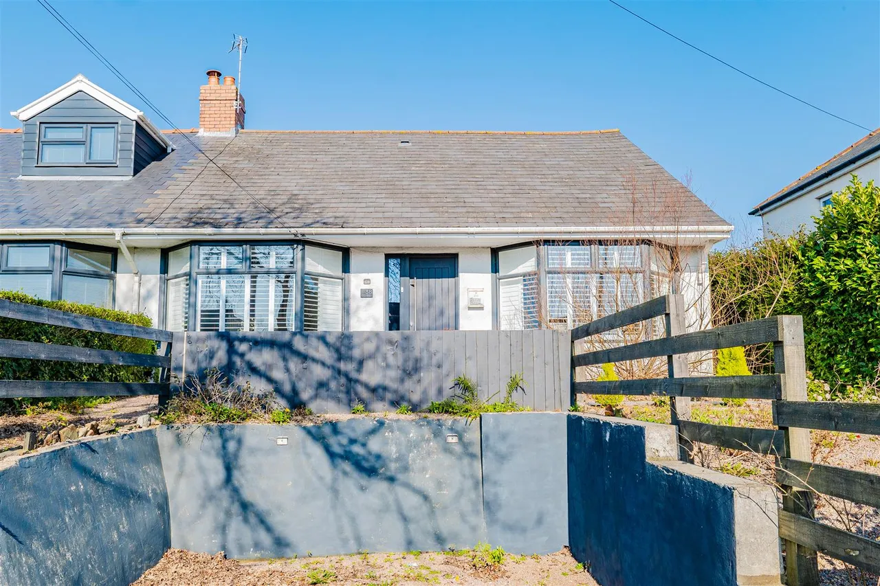 Pontypridd Road, Barry, CF62 7LS, photo 36