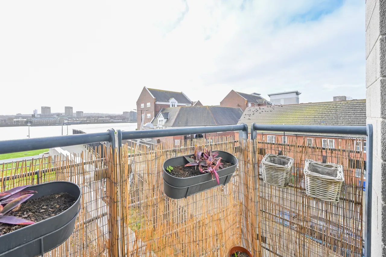 441 Fishguard Way, London, photo 7
