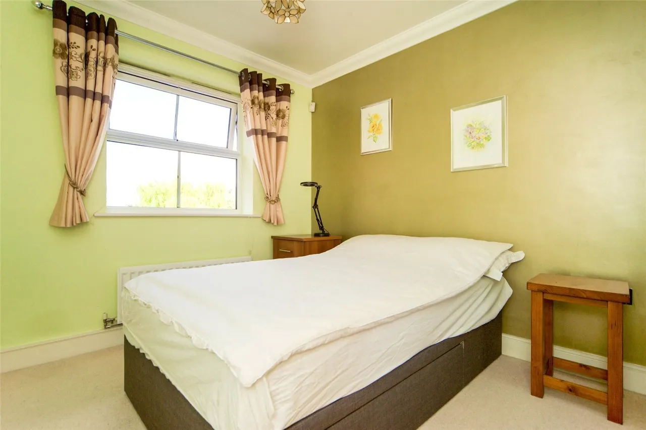 Fairmead Lodge, 8 The Ridgeway, Enfield, EN2, photo 8