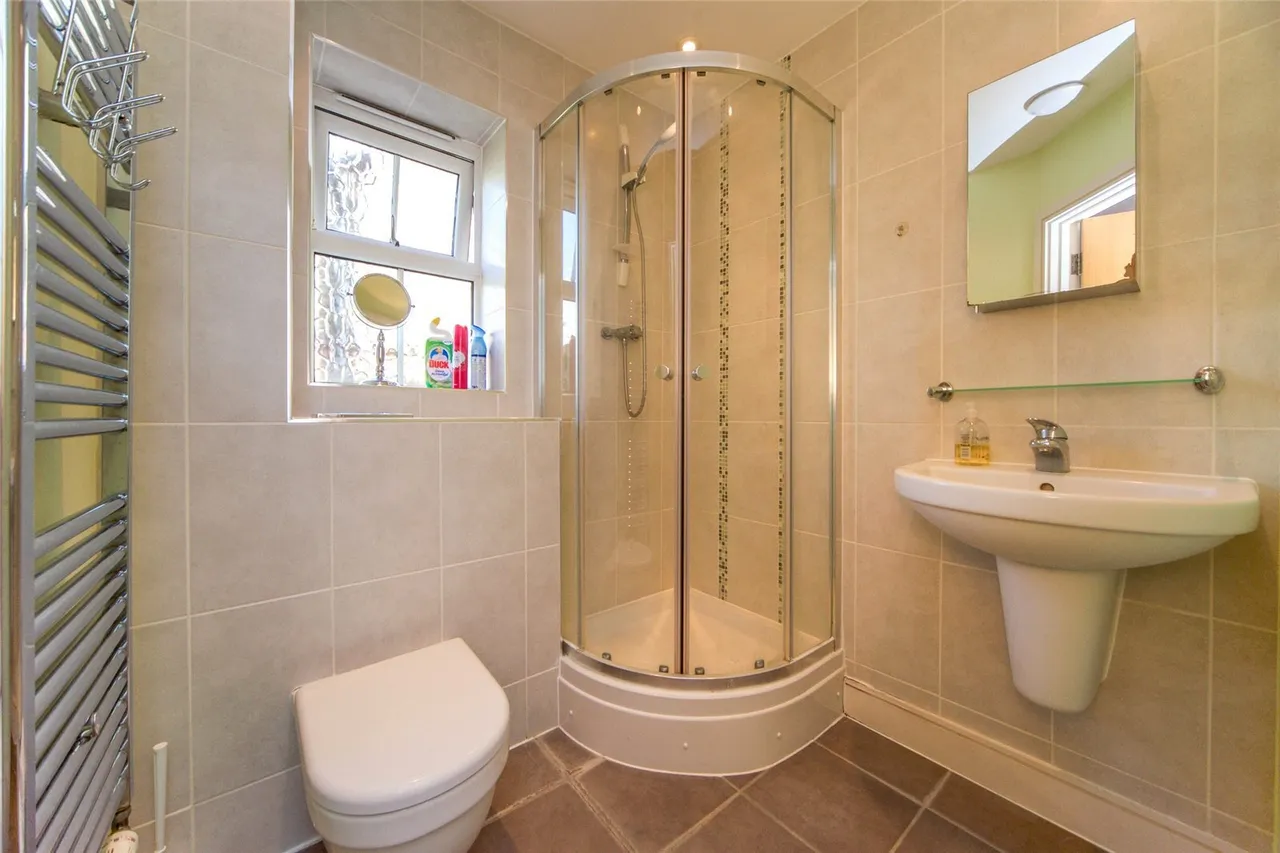 Fairmead Lodge, 8 The Ridgeway, Enfield, EN2, photo 11