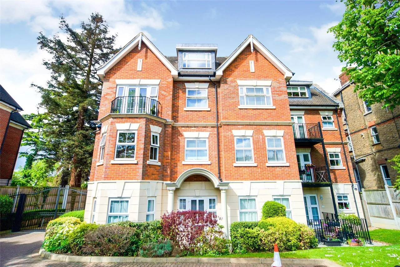 Fairmead Lodge, 8 The Ridgeway, Enfield, EN2, photo 12