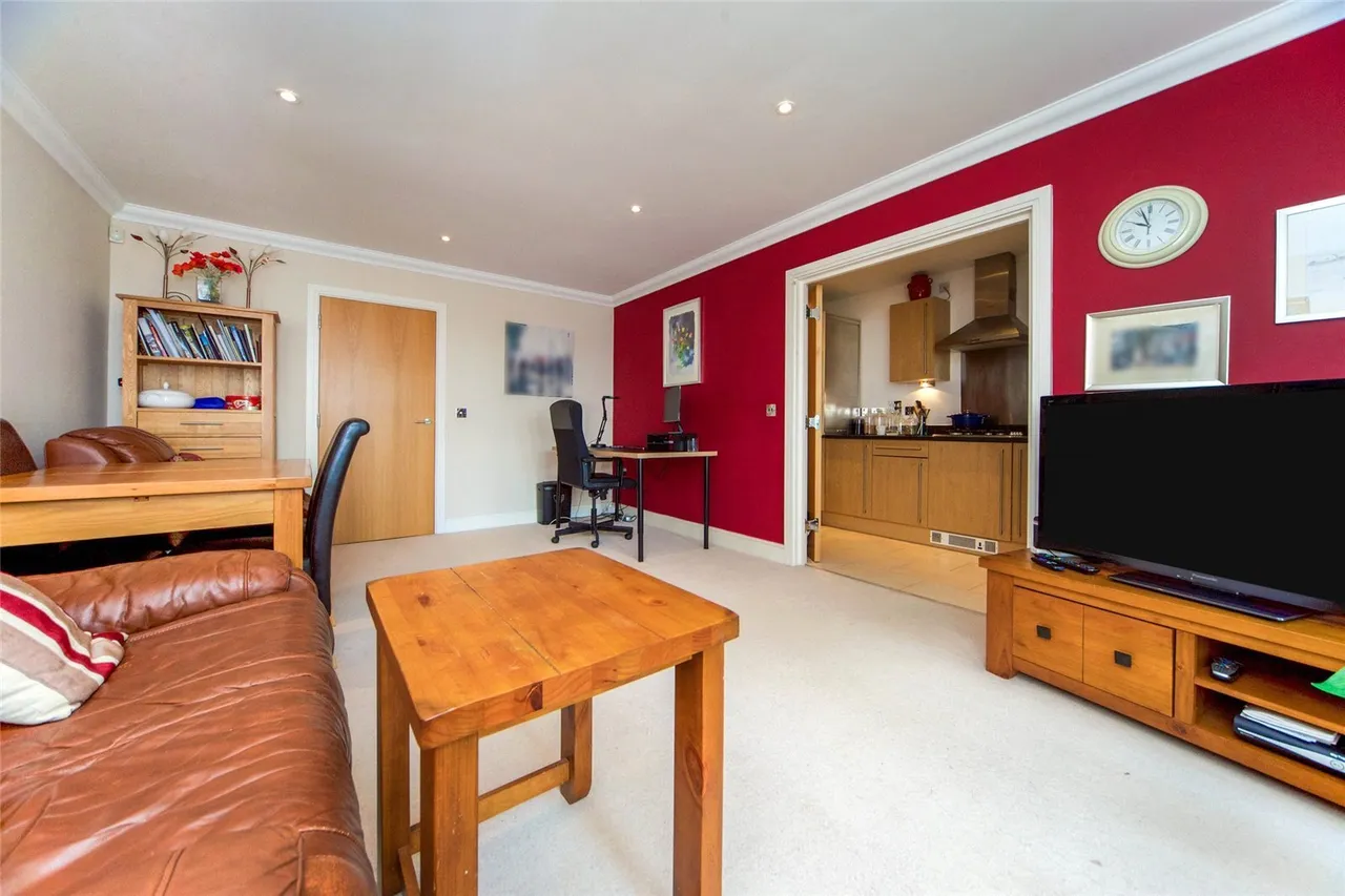 Fairmead Lodge, 8 The Ridgeway, Enfield, EN2, photo 5