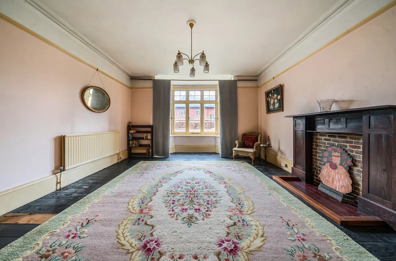 Ramsden Road, Busbridge, GU7, photo 3