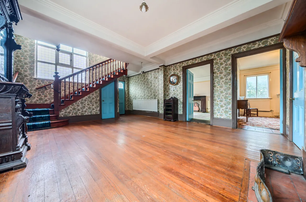 Ramsden Road, Busbridge, GU7, photo 2