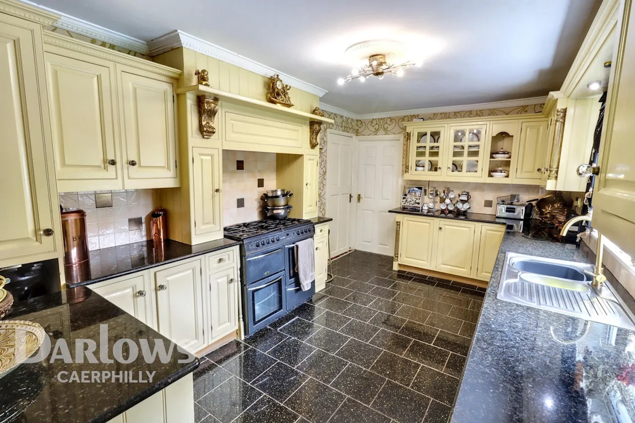Watford Road, Caerphilly, photo 16