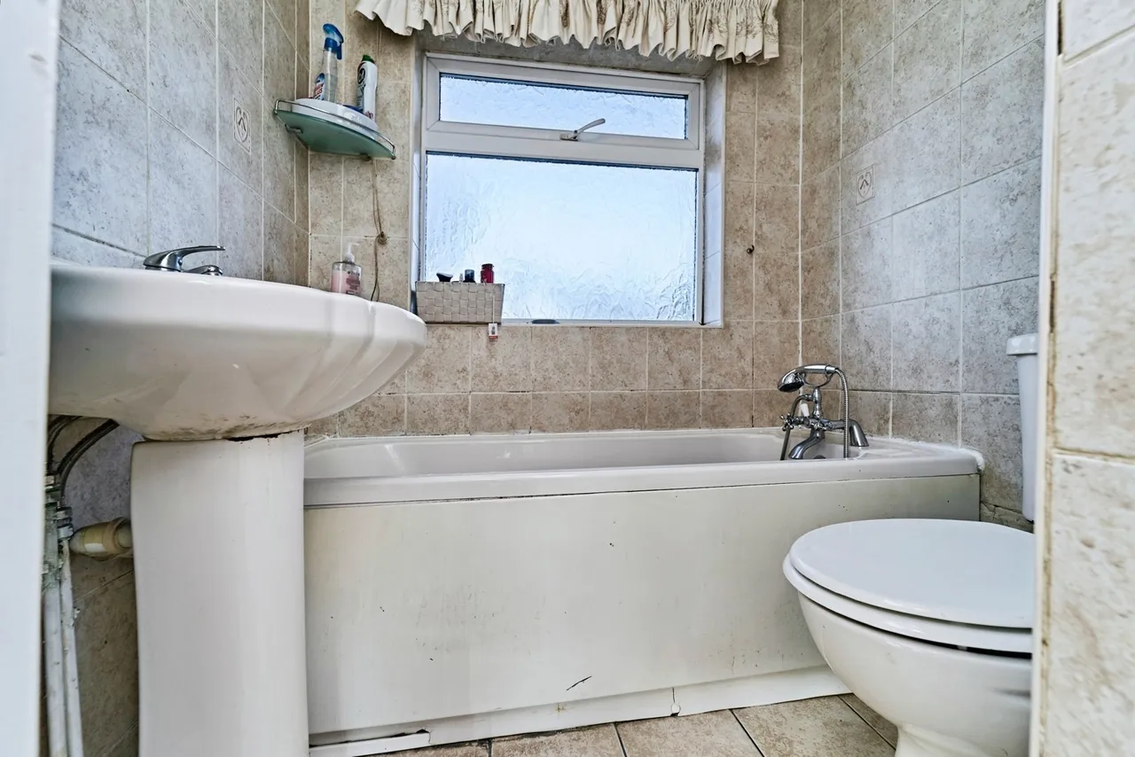 Walstead Road, Walsall, WS5, photo 12