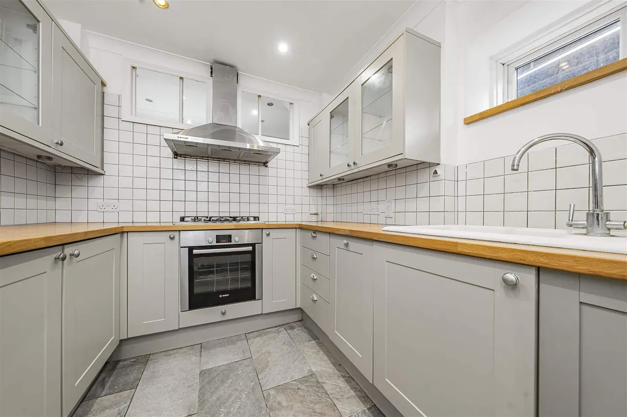6 Priory Way, Datchet, Berkshire, SL3 9JQ, photo 7