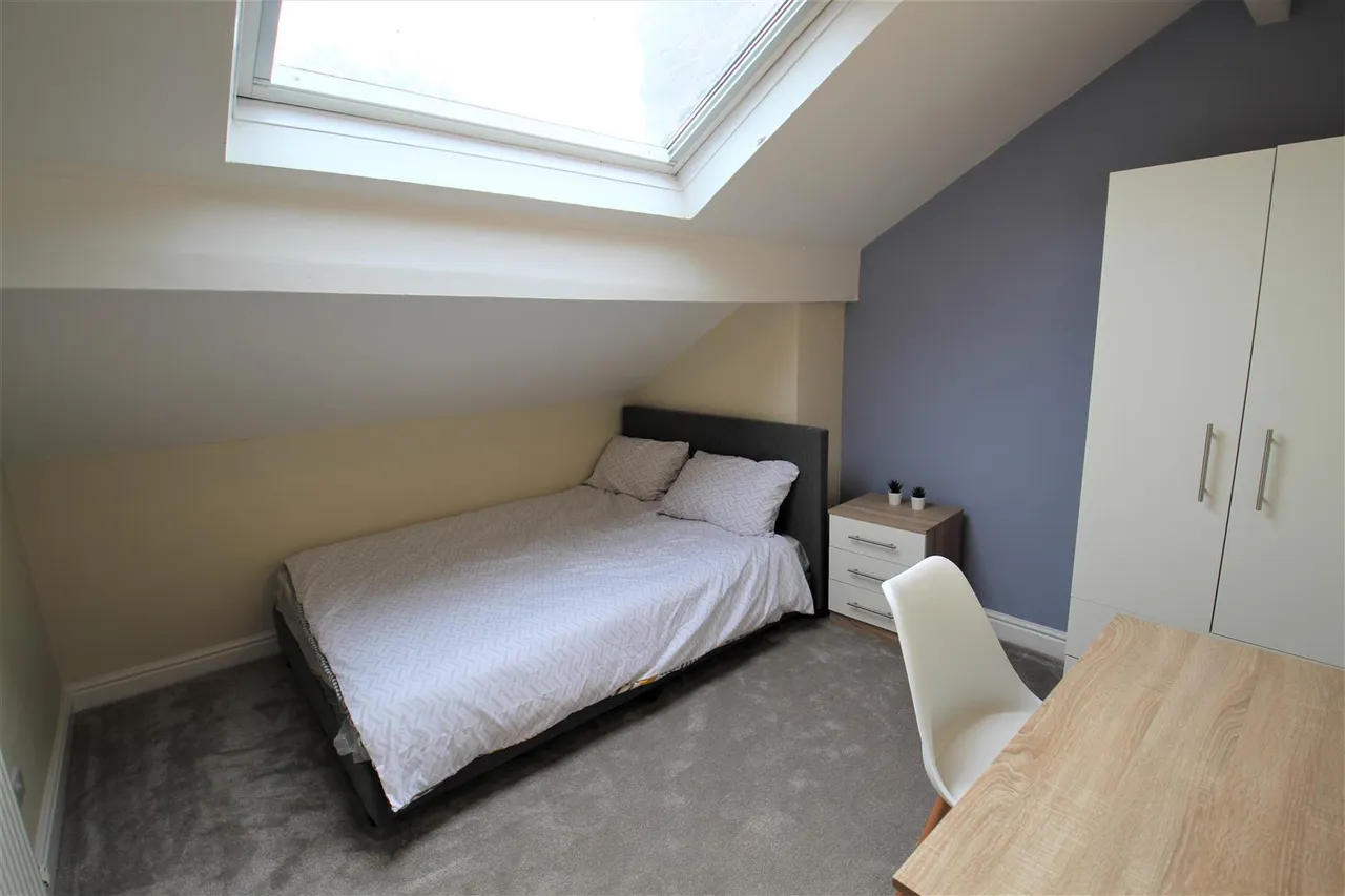 Belle Vue Road, Hyde Park, LS3, photo 10