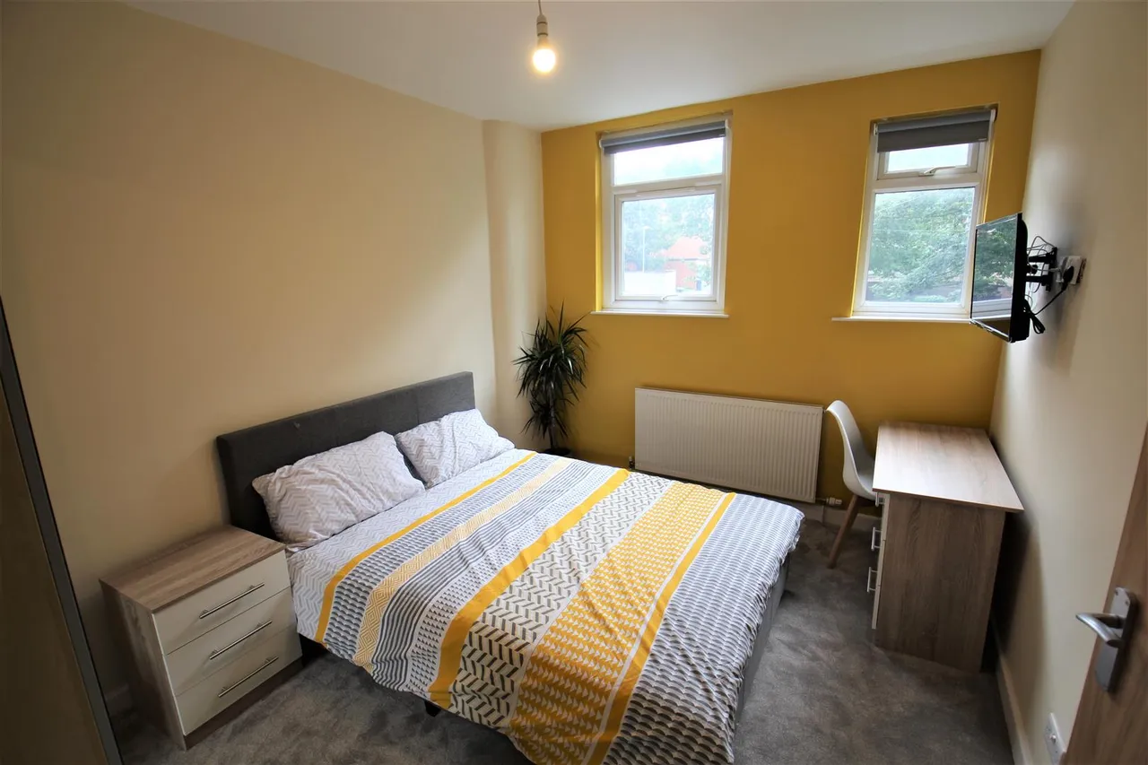 Belle Vue Road, Hyde Park, LS3, photo 8