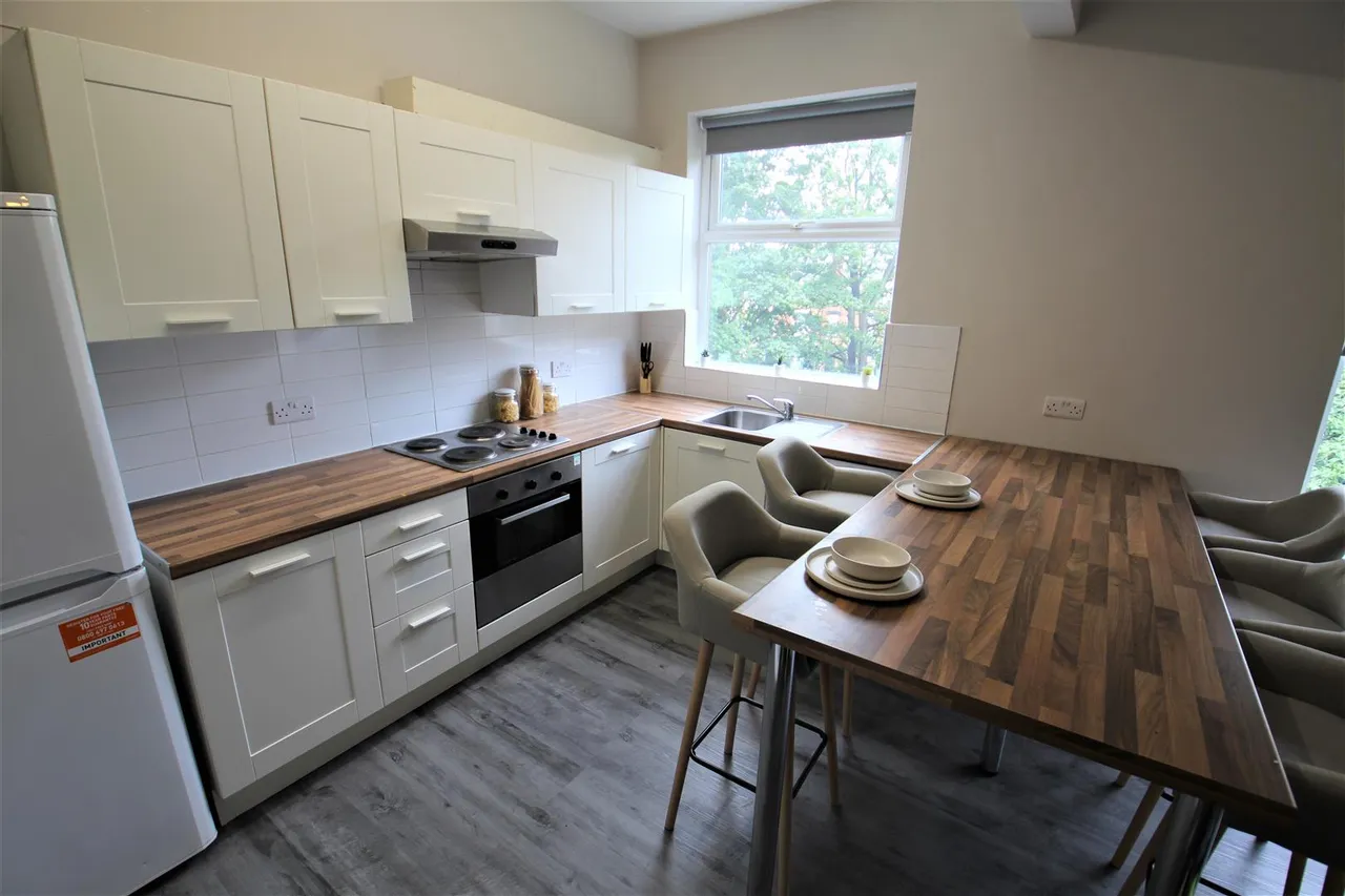 Belle Vue Road, Hyde Park, LS3, photo 2