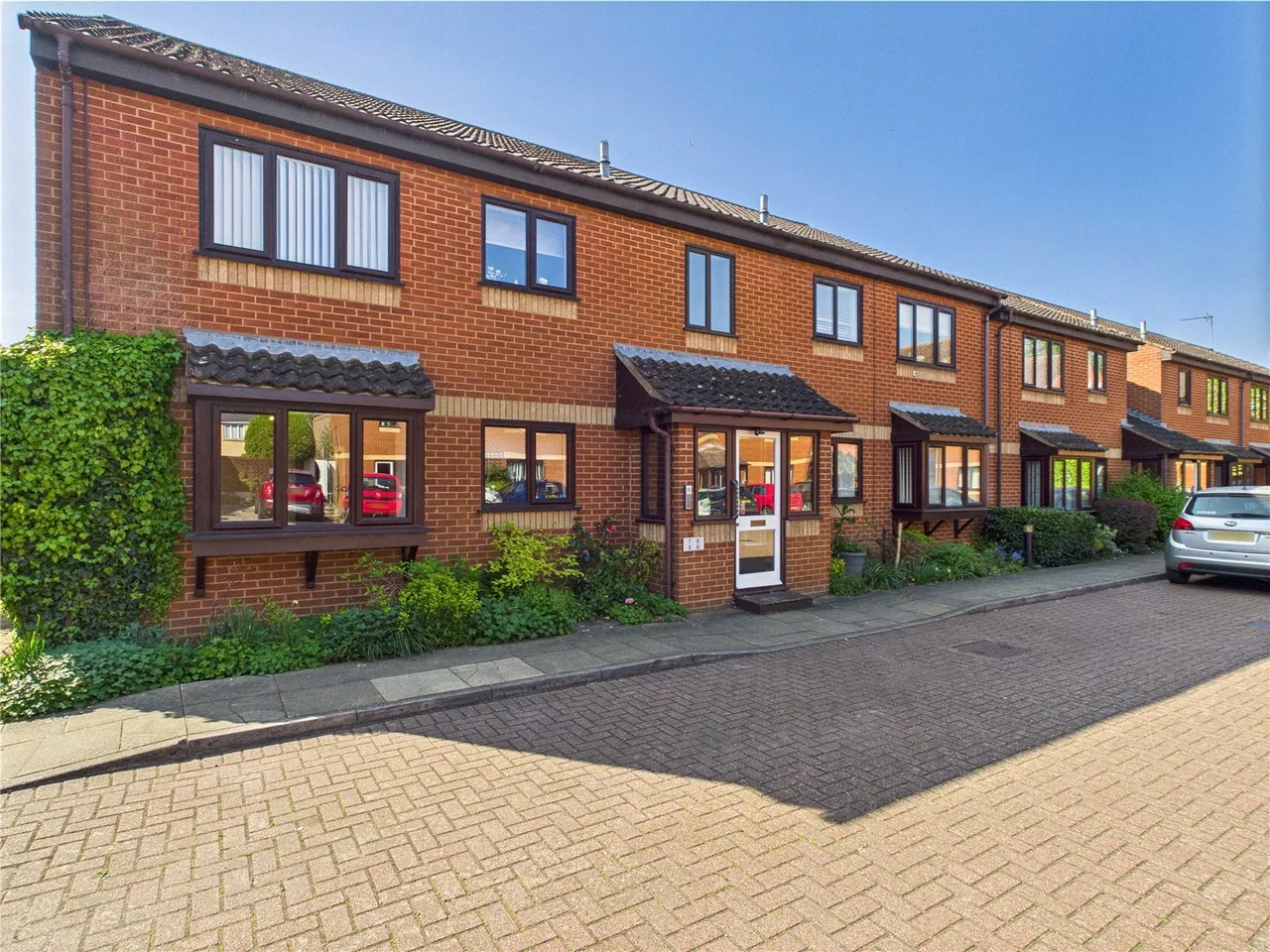 2 bed first floor for sale, Weavers Court, Sudbury, CO10