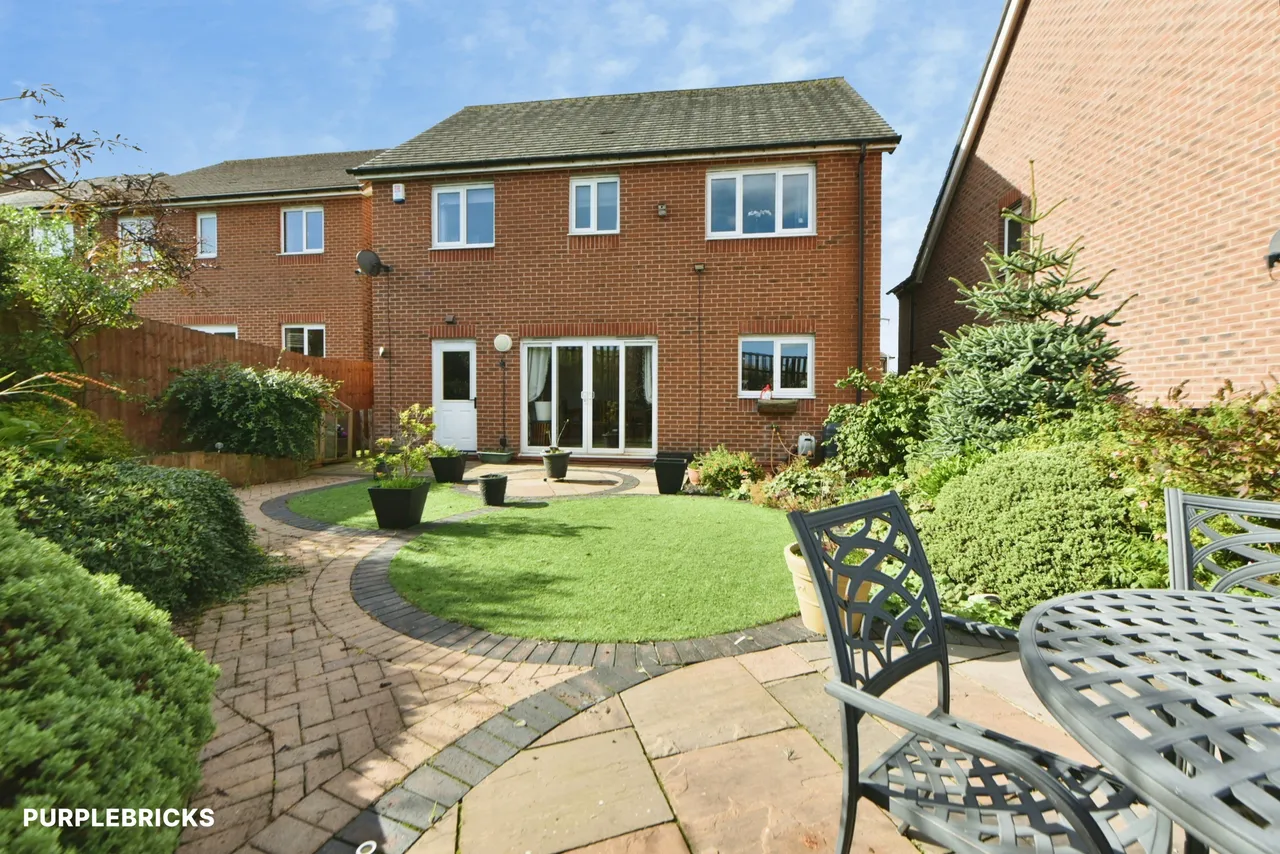 Lea Green Close, Oldham, OL4, photo 7