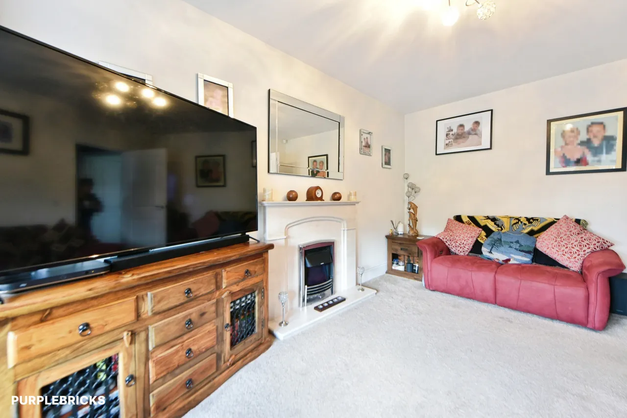 Lea Green Close, Oldham, OL4, photo 4